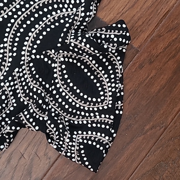 NWT Chico's Black Dress with white & tan design size 4 (20) - Picture 2 of 10